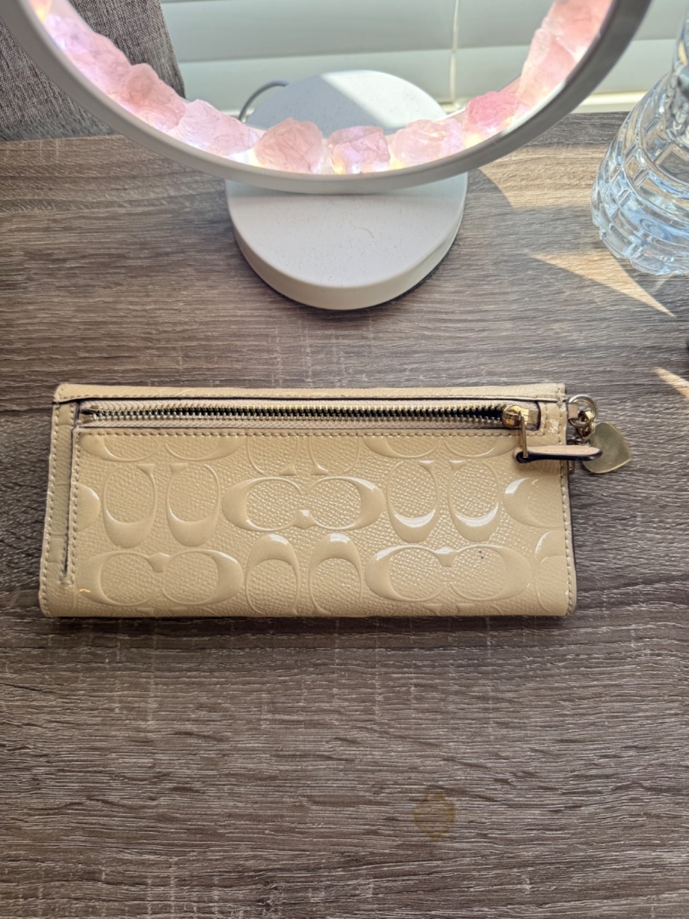 Coach Envelope Wallet Tan - Picture 6 of 6